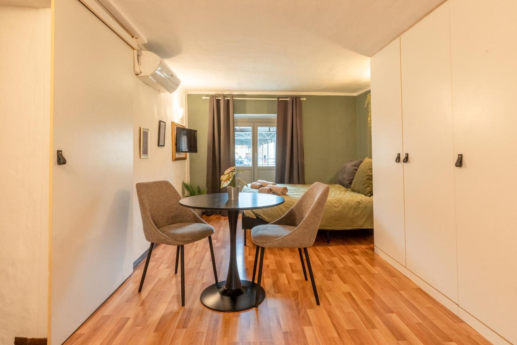 Beer And Dream Apartment Cuneo Luaran gambar